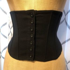 Black waist cincher